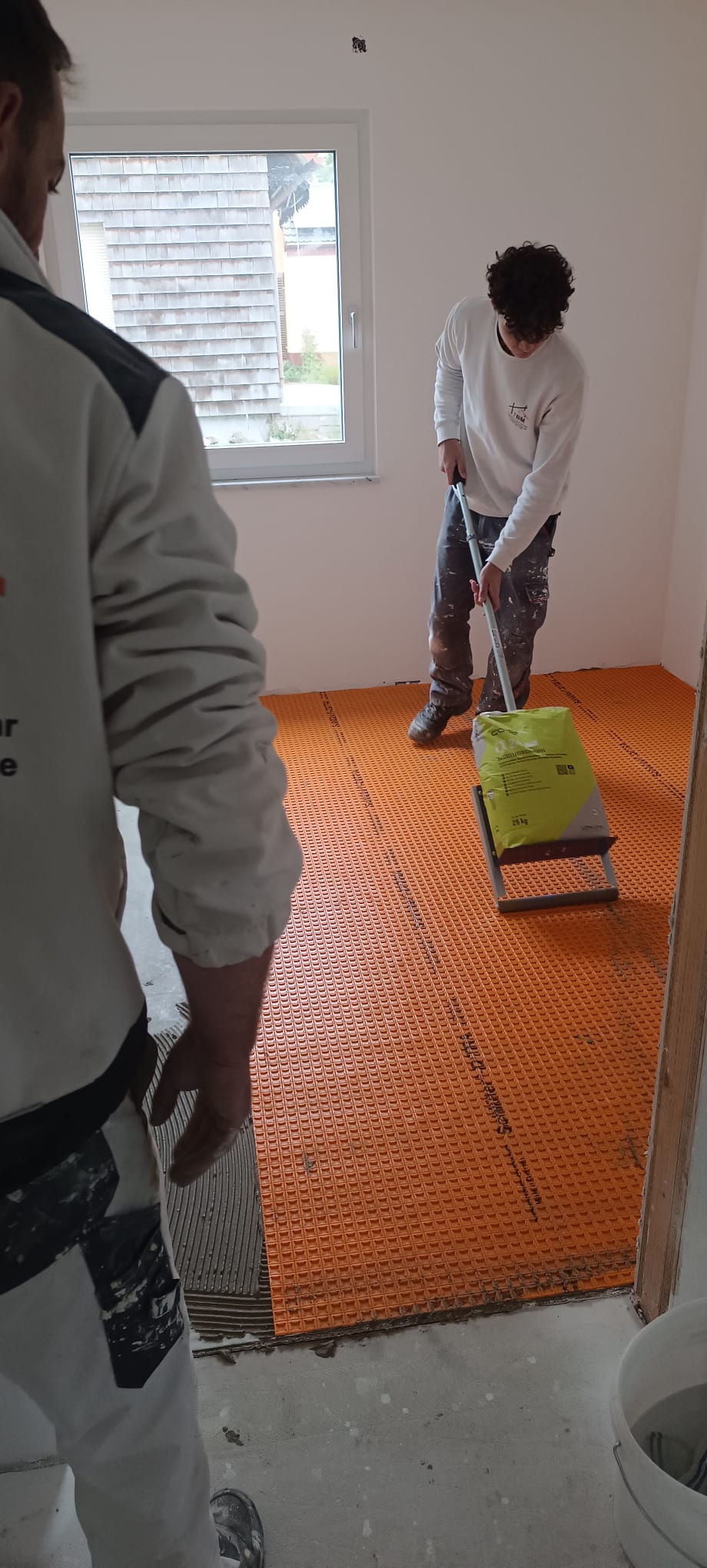 Malerarbeiten, Spachteln und Feinputz – Altbausanierung Fam. Valter Rottenacker